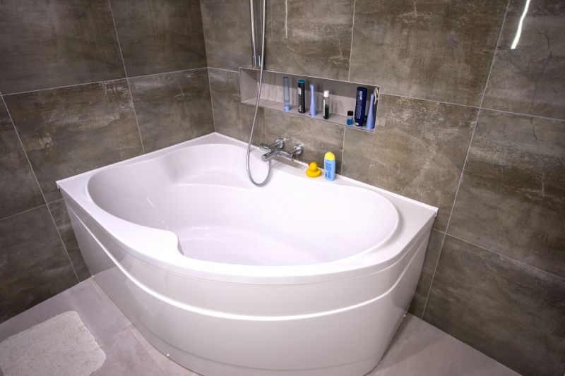 Stylish Oval Bathtub